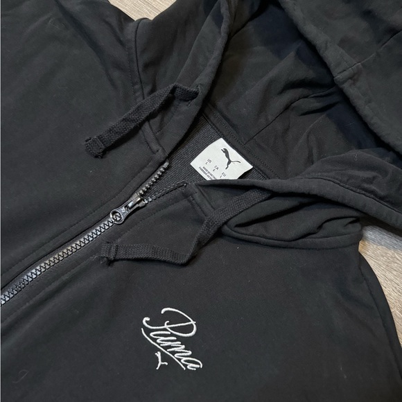 •PUMA• CROPPED ZIP UP HOODIE - Picture 5 of 8